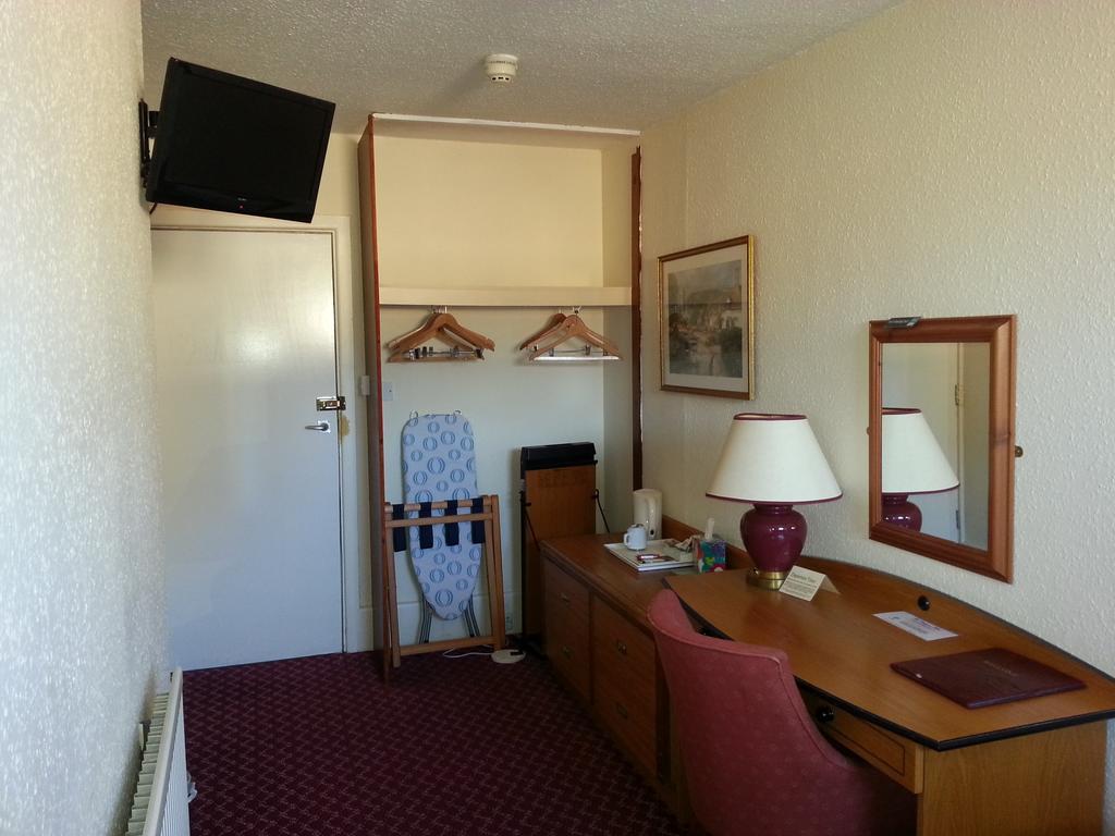 Cadogan Hotel Newmarket  Zewnętrze zdjęcie