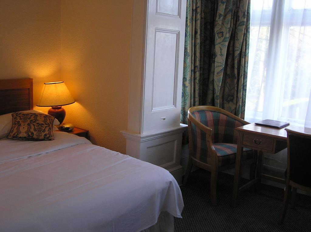 Cadogan Hotel Newmarket  Zewnętrze zdjęcie